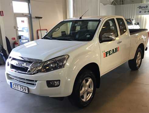 Vit Izuzu D-MAX "PEAB" stulen på bilverkstad/ lackeringsverkstad i Mölnlycke (stulen igen)